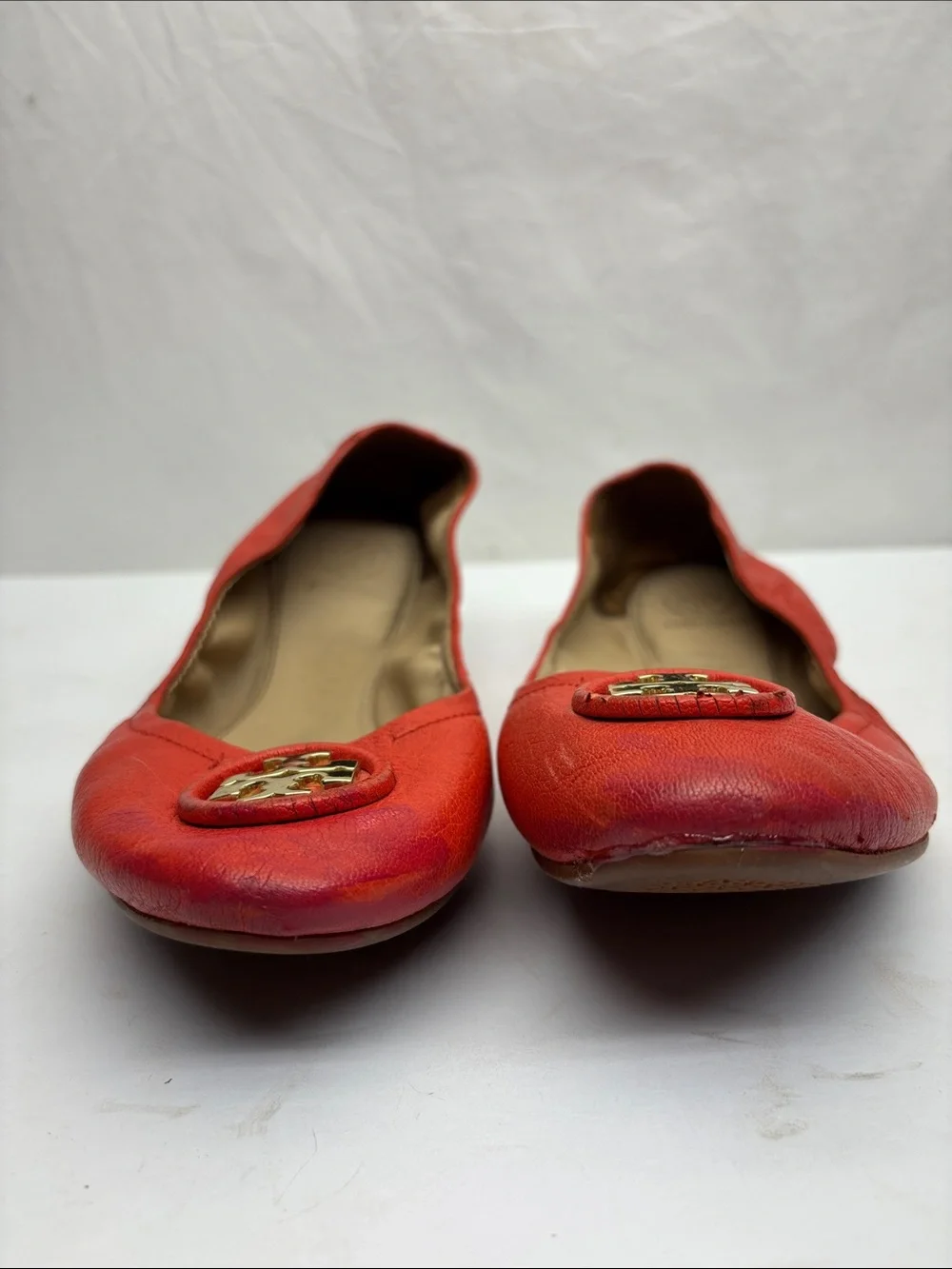 Tory Burch Leather Ballet Flats with Gold Medallion, SZ 9, box 71